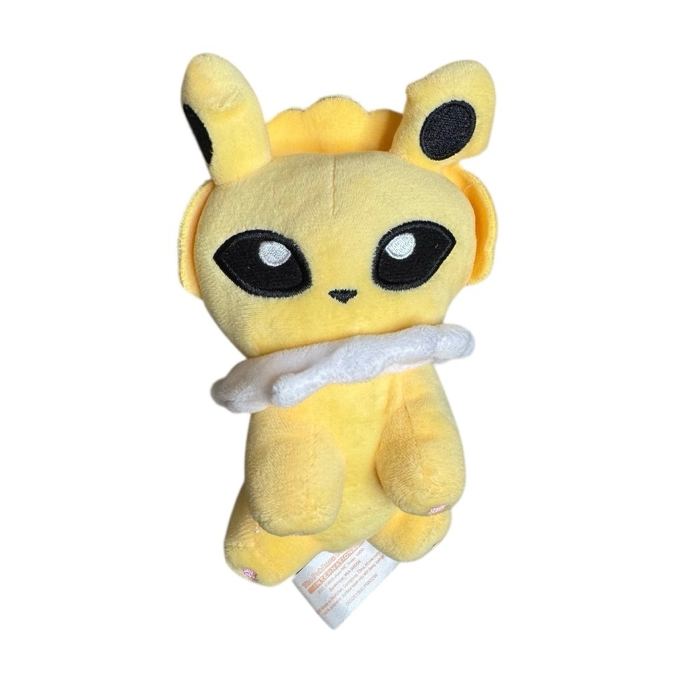 Jolteon Plush Pokemon Center Pokedoll 2010 Eeveelutions Series Yellow Minky